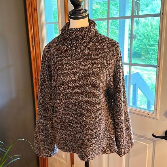 Zara Turtle Neck - Picture 1 of 5